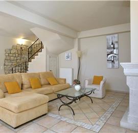 3 bedroom villa with heated pool in Kassiopi, Corfu, sleeps 6